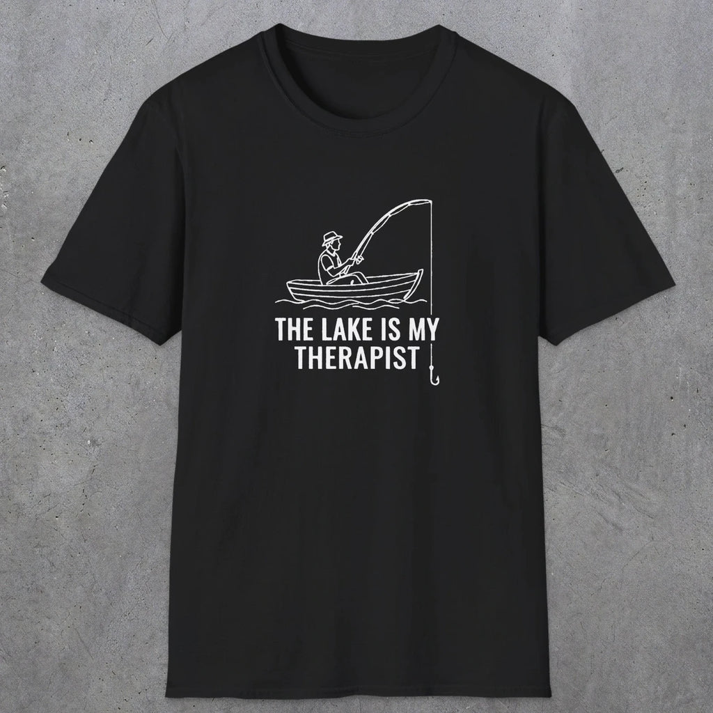 053 The lake is my therapist | Funny Dad T-Shirt | RustyDad